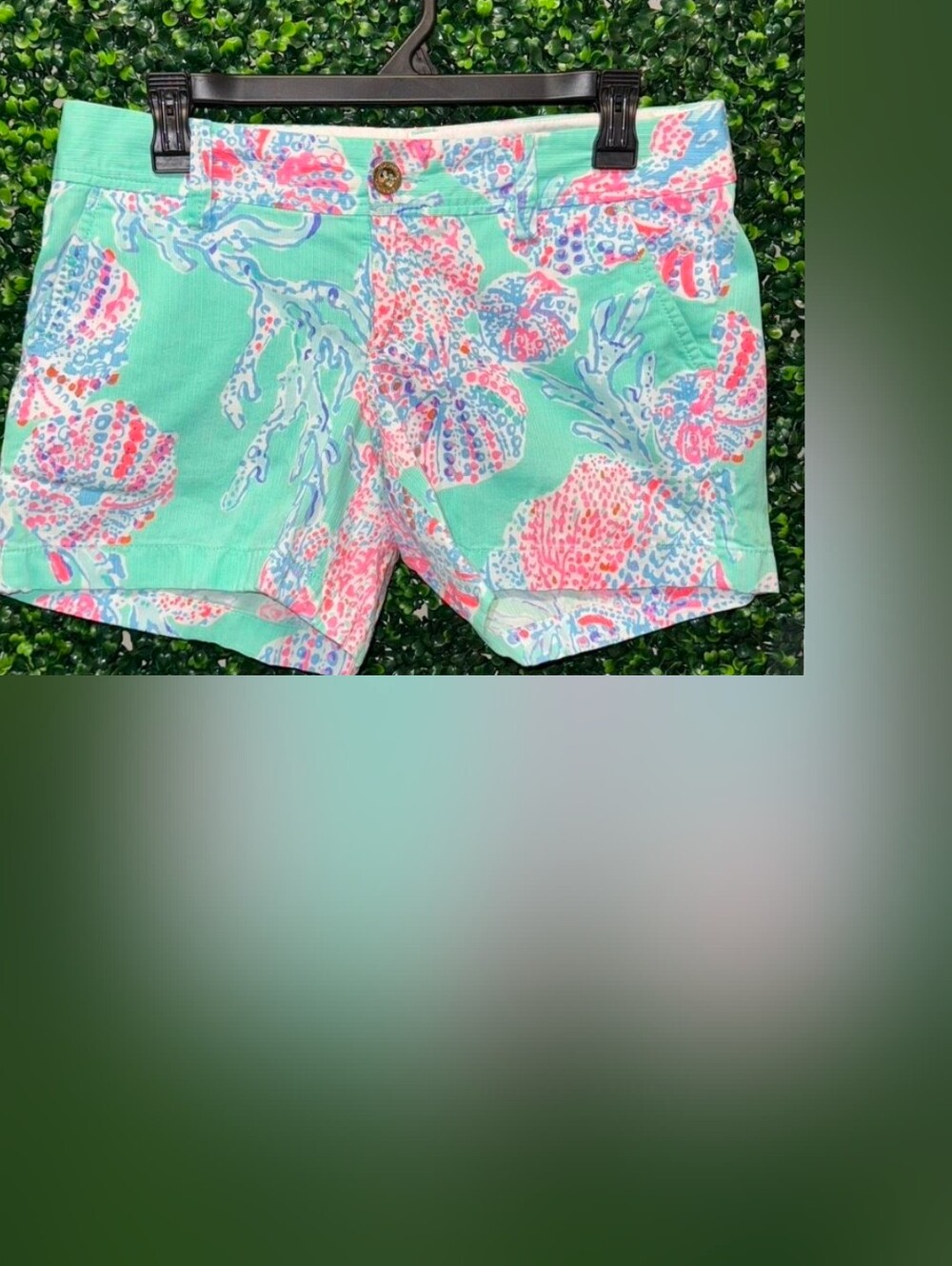 Lilly Pulitzer  Mint Floral Print Shorts Size 4